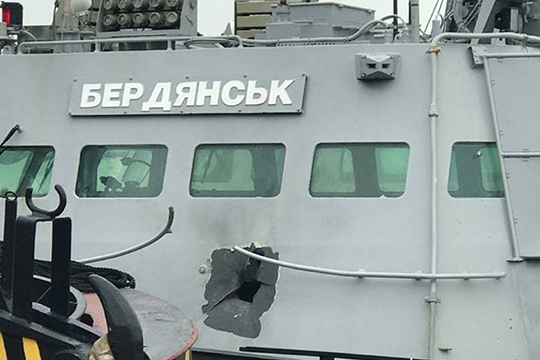 Выяснилось, чем российский корабль обстрелял украинский катер