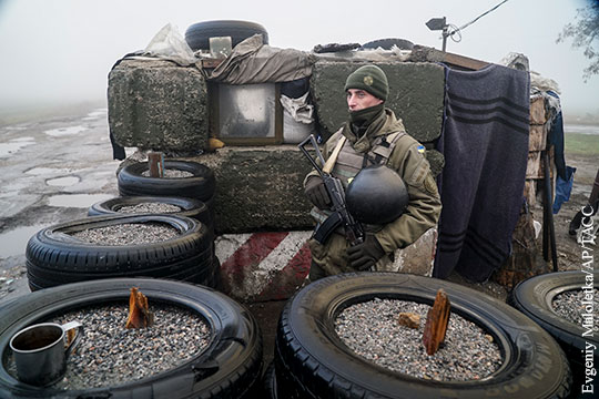 Введенное на Украине военное положение оказалось крайне своеобразным