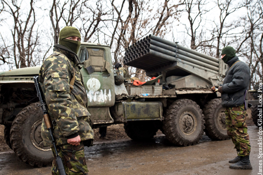 Военное положение на части Украины объяснили ненужными Порошенко голосами