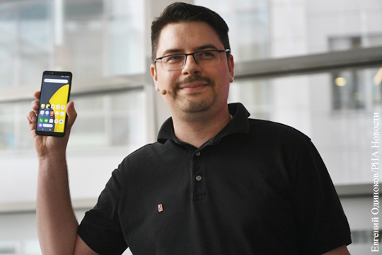 «Яндекс» представил свой первый смартфон