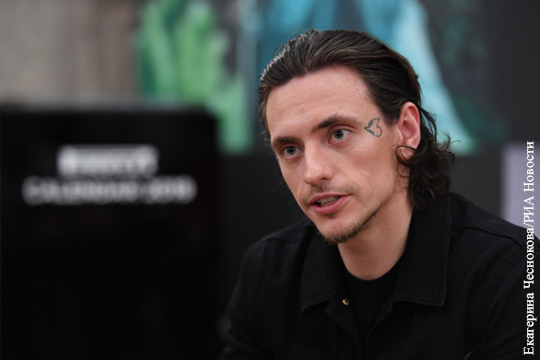 Танцор Полунин объяснил татуировку с Путиным на груди