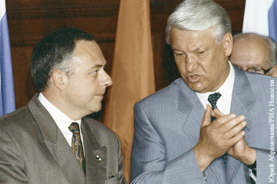 Как Ельцин уничтожил внешнюю политику СССР