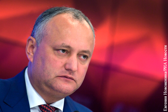Додона отстранили от должности президента Молдавии