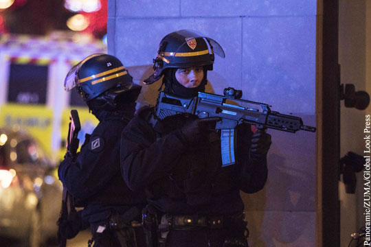 Во Франции запретили митинги после стрельбы в Страсбурге