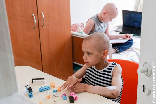 Общество: «Раковый подъезд». Почему москвичи изгнали больных детей из дома