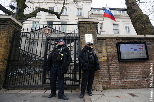 Россия и Британия начали переговоры по восстановлению составов дипмиссий