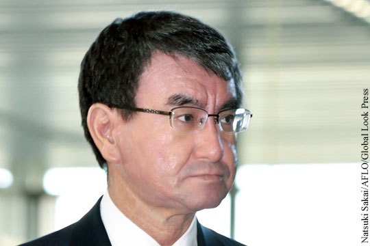 Глава МИД Японии решил избегать комментариев о мирном договоре с Россией