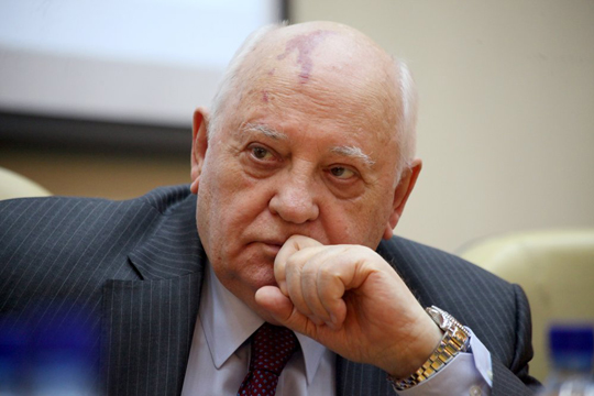 Горбачев поспорил с Путиным об одностороннем разоружении СССР