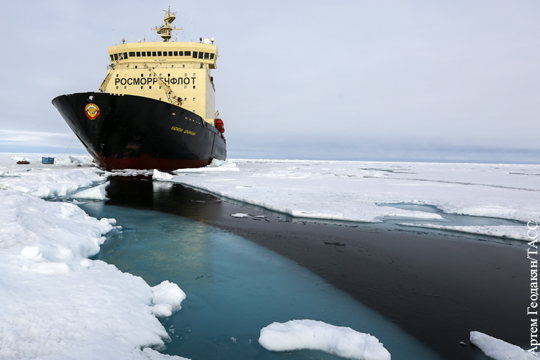 Российский ледокол предложено вморозить в Арктике