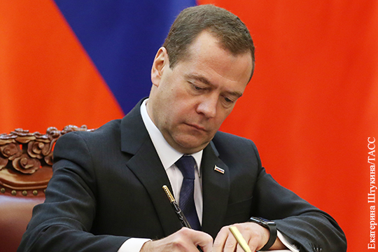 Медведев расширил список санкций против Украины