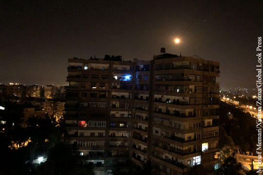 Стало известно о ракетной атаке и взрывах в Дамаске