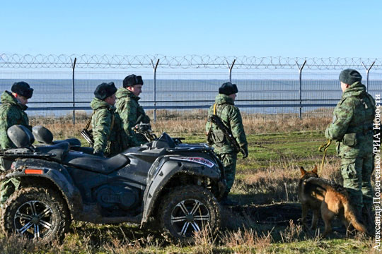 Военные эксперты объяснили, почему Украина не видит забора на границе с Крымом