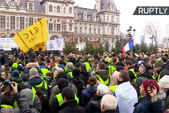 В полиции Франции насчитали в рядах «желтых жилетов» 50 тыс. человек