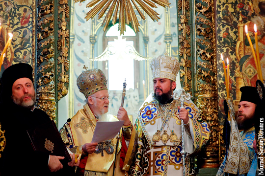 Варфоломей вручил Епифанию томос об автокефалии «новой церкви» Украины