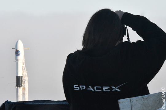 Появилось фото самой большой ракеты SpaceX