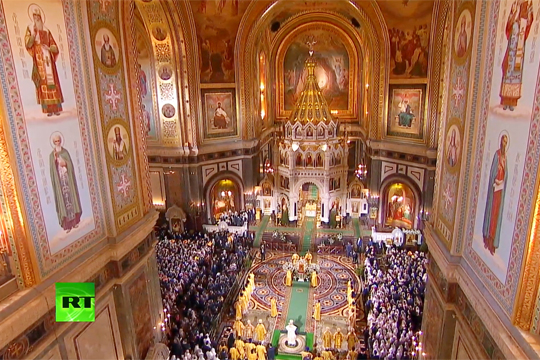 В храме Христа Спасителя в Москве началось рождественское богослужение