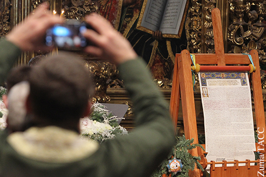 «Новая церковь» Украины придумала, куда девать томос