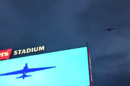 В Сети появилось видео полета американского самолета-шпиона