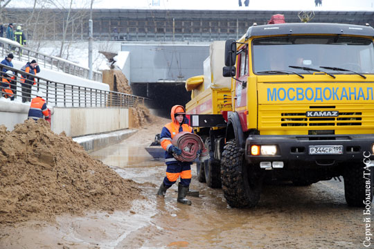 Движение в Тушинском тоннеле в Москве восстановлено