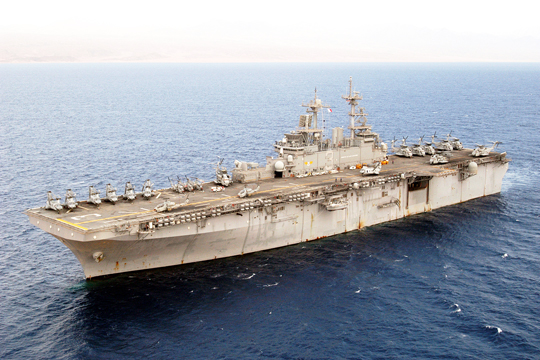 США направили к берегам Сирии десантный корабль