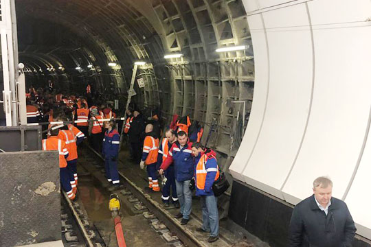 В метро Москвы из-за подтопления закрыли три станции