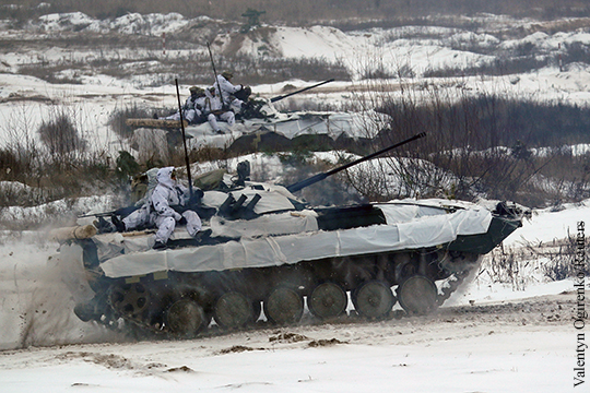 Украина перебросила тяжелое вооружение к линии соприкосновения в Донбассе