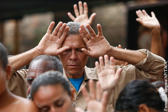 Мадуро расколол латиноамериканскую прессу