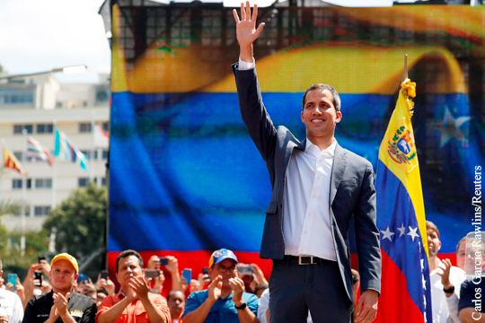США потребовали от ЕС признать Гуайдо президентом Венесуэлы