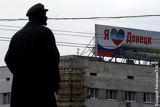 Названа причина взрывов в центре Донецка