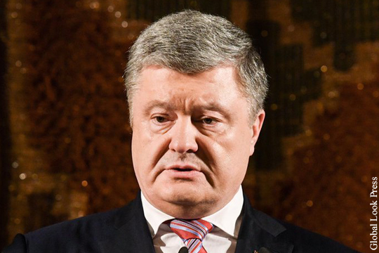 Порошенко поведал, как «лично выносил» погибших на Майдане