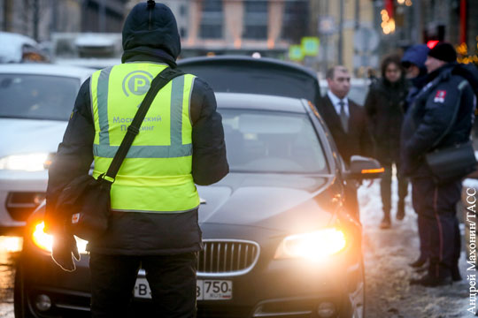 По факту нападения на инспекторов парковки в Москве возбуждено дело