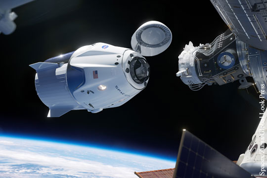 Корабль Dragon-2 пристыковался к МКС