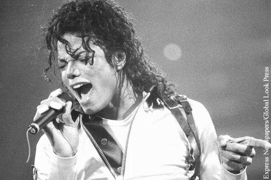 Радиостанции начали отказываться от песен Майкла Джексона из-за педофилии