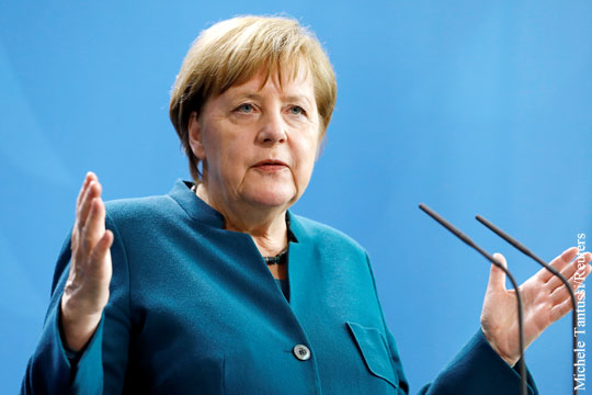 Меркель поддержала идею постройки европейского авианосца