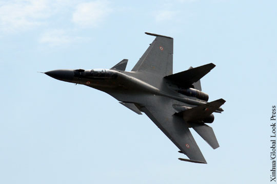 Индийские СМИ объяснили, почему Су-30 не вступил в бой с пакистанским F-16