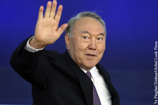 Политолог: Назарбаев фактически остается как надсистемный игрок