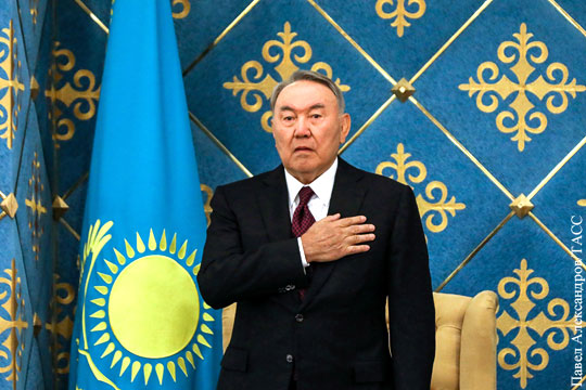 Назарбаев прощается, но никуда не уходит