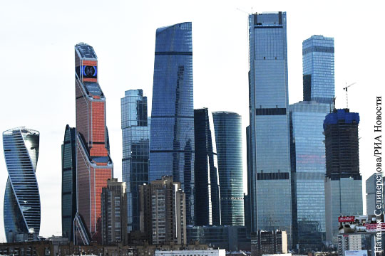 Медведев поручил заняться переездом министерств в «Москва-Сити»