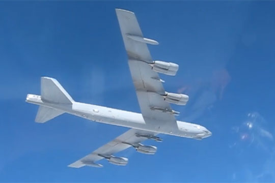 Пентагон отказался признать перехват B-52 российским Су-27