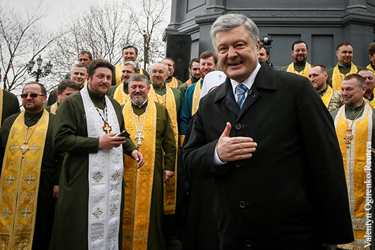 Порошенко рассказал, как «спас» украинских силовиков в «дебальцевском котле»