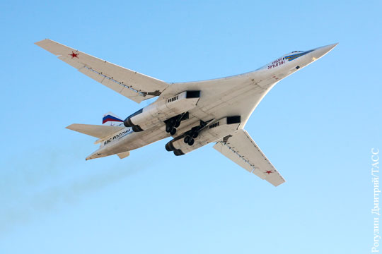 Российские ракетоносцы совершили 13-часовой полет над северными морями