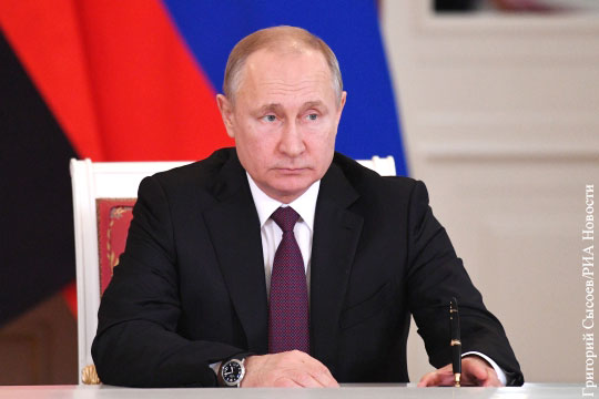 Путин потребовал принять закон о защите капиталовложений
