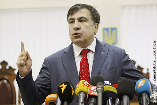 Саакашвили высказался об алкоголизме Порошенко