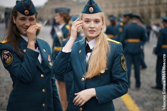 Девушки-курсанты впервые примут участие в параде Победы