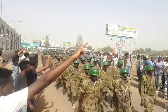 В Судане произошел военный переворот