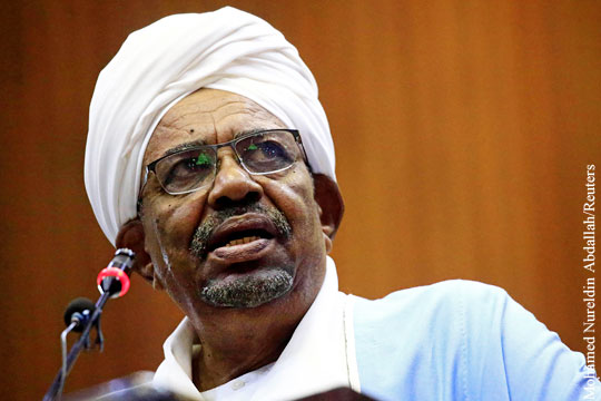 Президент Судана объявил об отставке