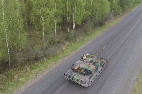 Франция отправила танки к границам России