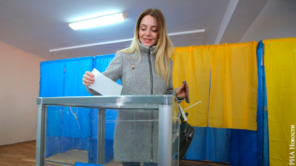 На выборах на Украине отмечено резкое падение явки