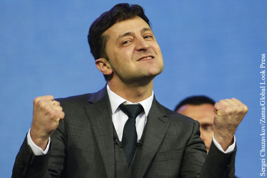 Зеленский втрое опередил Порошенко на выборах президента Украины