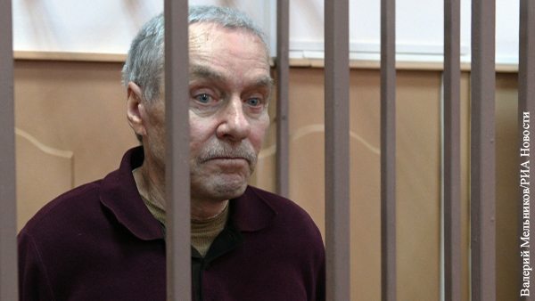 Отца полковника Захарченко приговорили за растрату